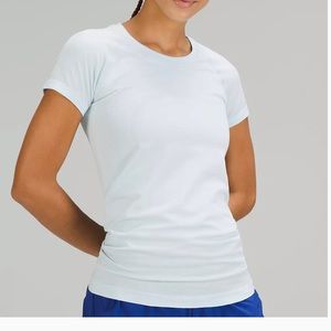 Lululemon swiftly tech 2.0 short sleeve shirt light blue size 6